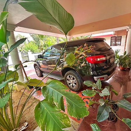 La Casa Trivandrum 4 Bhk Ac Luxury Villa At City Centre, Just 6 Kms To Airport & 5 Min Drive To Padmanabha Swamy Temple تريفِندرم المظهر الخارجي الصورة