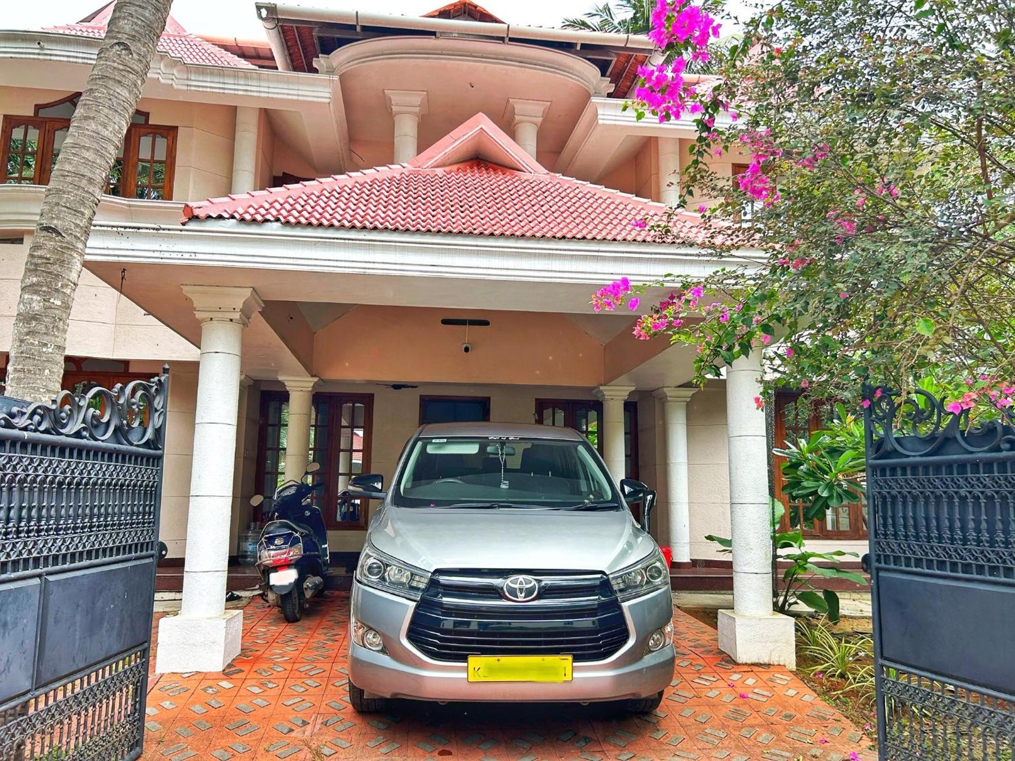 La Casa Trivandrum 4 Bhk Ac Luxury Villa At City Centre, Just 6 Kms To Airport & 5 Min Drive To Padmanabha Swamy Temple تريفِندرم المظهر الخارجي الصورة