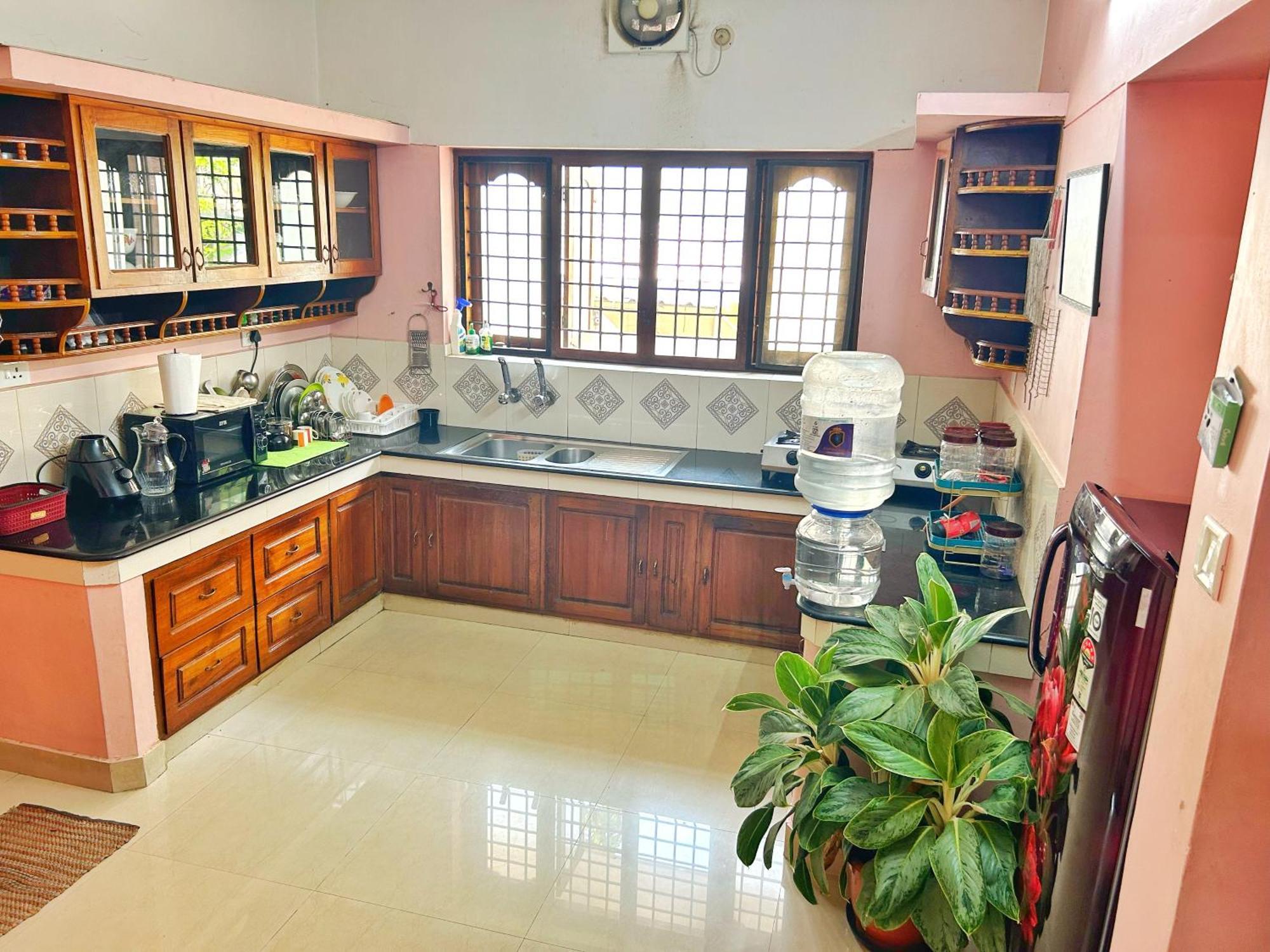 La Casa Trivandrum 4 Bhk Ac Luxury Villa At City Centre, Just 6 Kms To Airport & 5 Min Drive To Padmanabha Swamy Temple تريفِندرم المظهر الخارجي الصورة